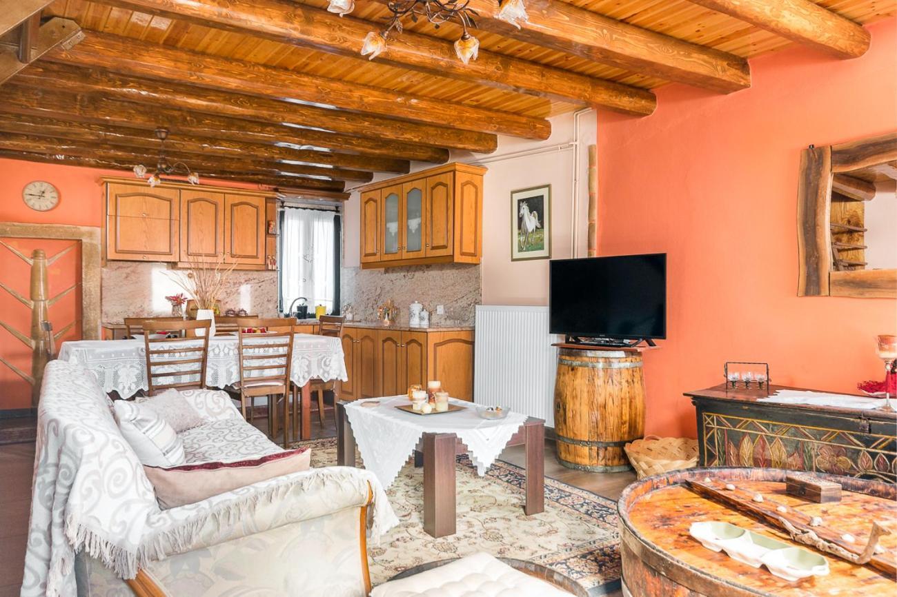 Traditional Venetian Stone House * Agios Matthaios (Corfu)