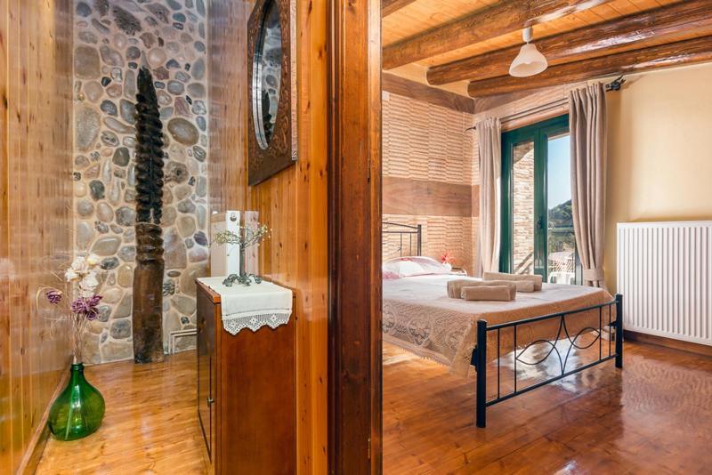 Traditional Venetian Stone House * Agios Matthaios (Corfu)