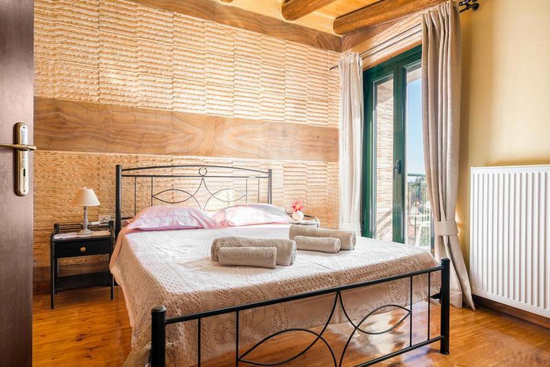 Traditional Venetian Stone House * Agios Matthaios (Corfu)